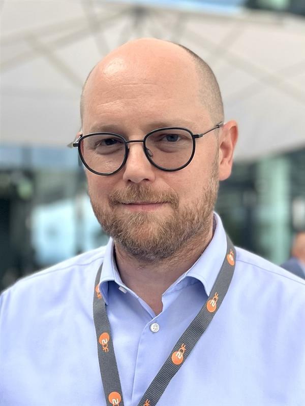 Thorsten Schreiner Thorsten Schreiner