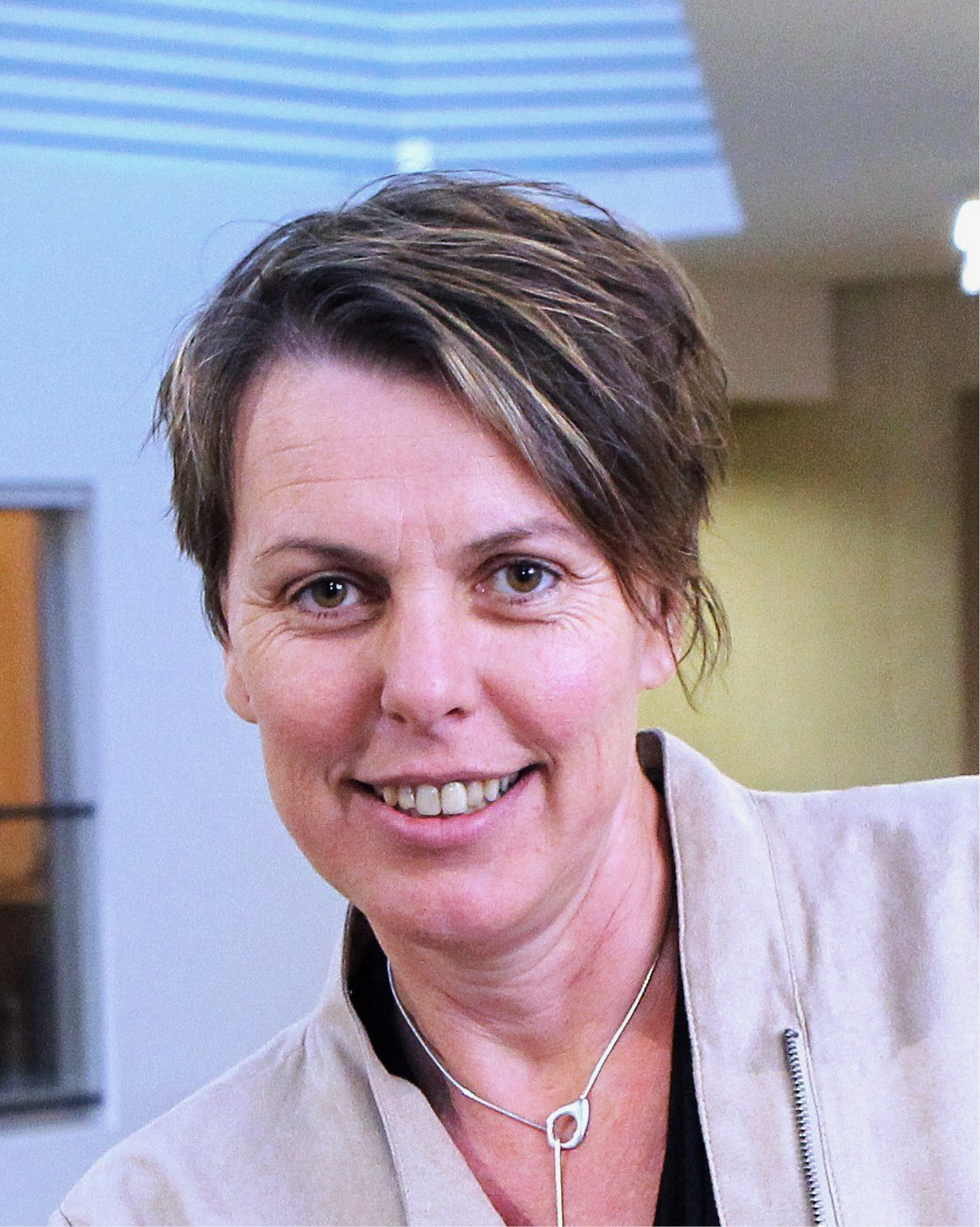 Claudia Zimmer Claudia Zimmer